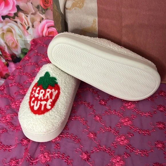 NWOT Berry Cute Sleepers - Picture 3 of 3